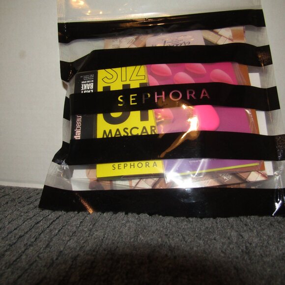Sephora May Concealer Bag - Picture 2 of 4